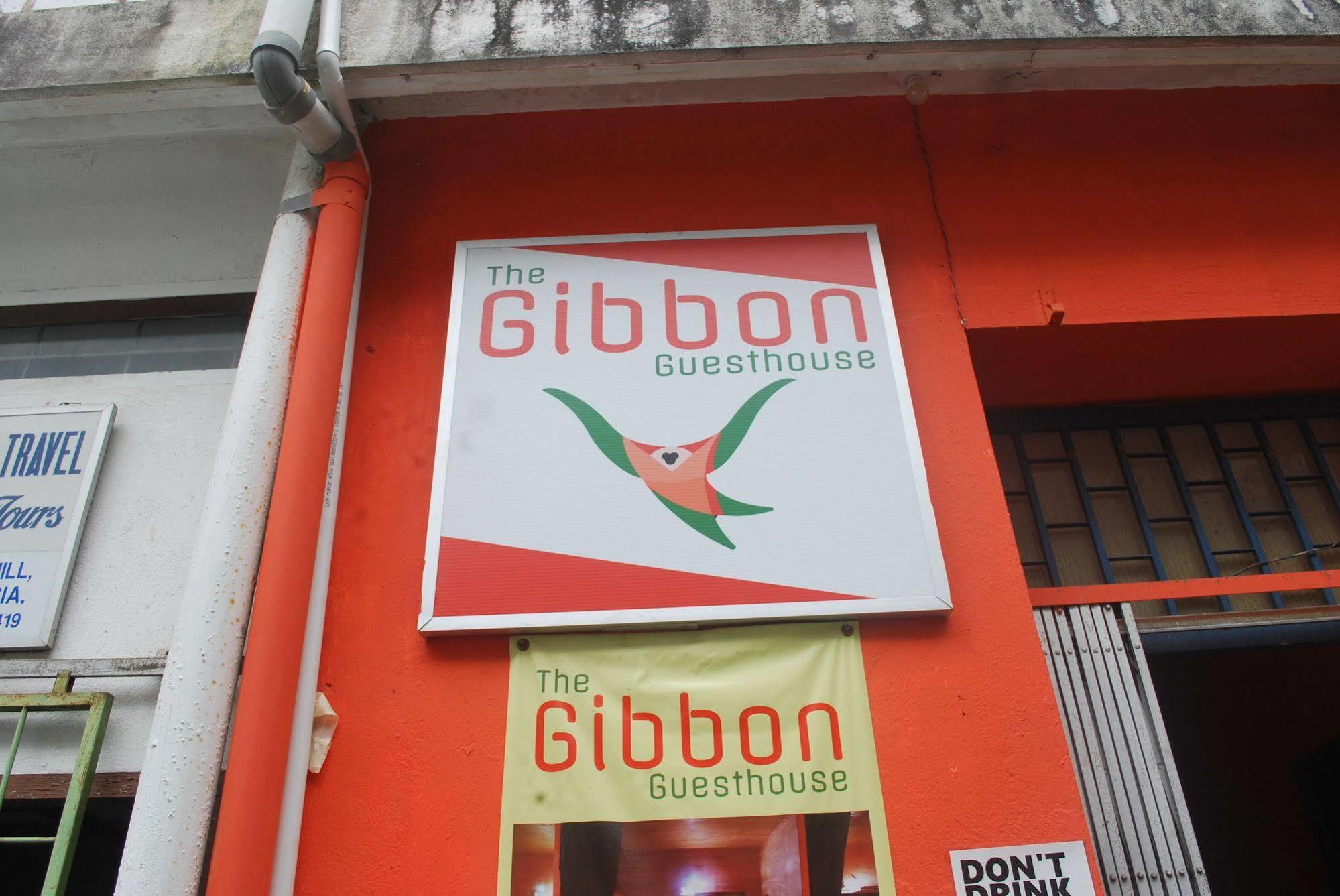 Gibbon Guesthouse Kuching Exteriör bild